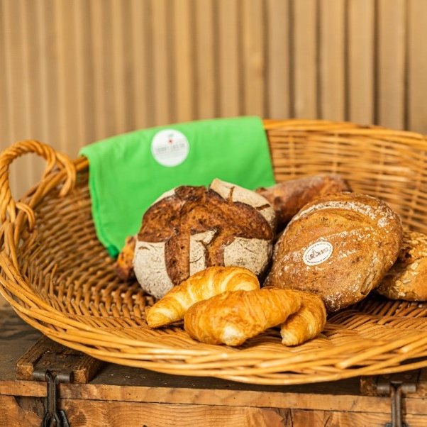 Frische und regionale Backwaren aus dem Dorfladen Frauenkappelen